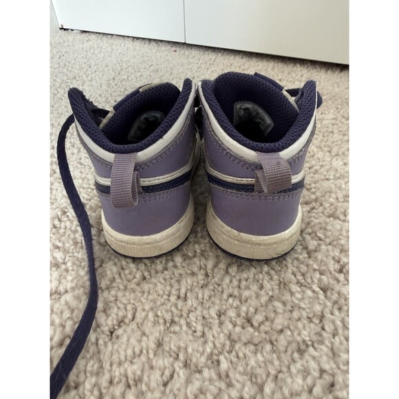 Nike Air Jordan 1 Mid Purple Blueberry baby Sneakers DQ8425 515 - SZ 5 C - Picture 3 of 6